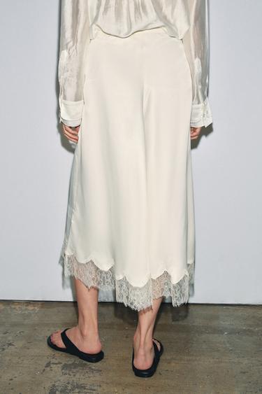 JUPE SATINÉE DENTELLE ZW COLLECTION - Vanille de Zara - Image 2