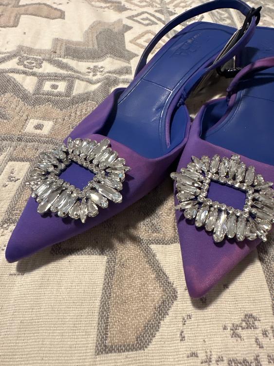 SHIMMERY SLINGBACK HEELS - Image 3