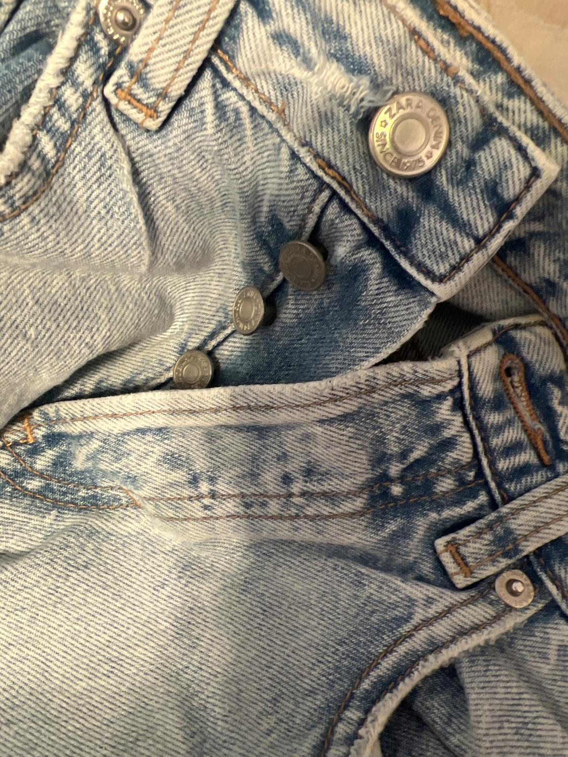 RIPPED JEANS WITH PATCHES - Image 3