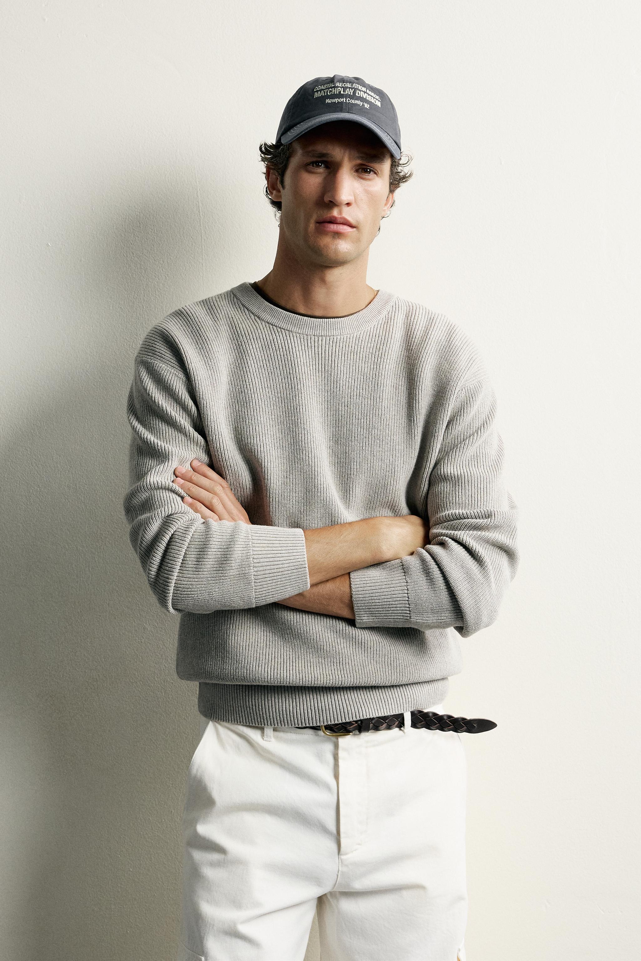 REGULAR FIT KNIT SWEATER