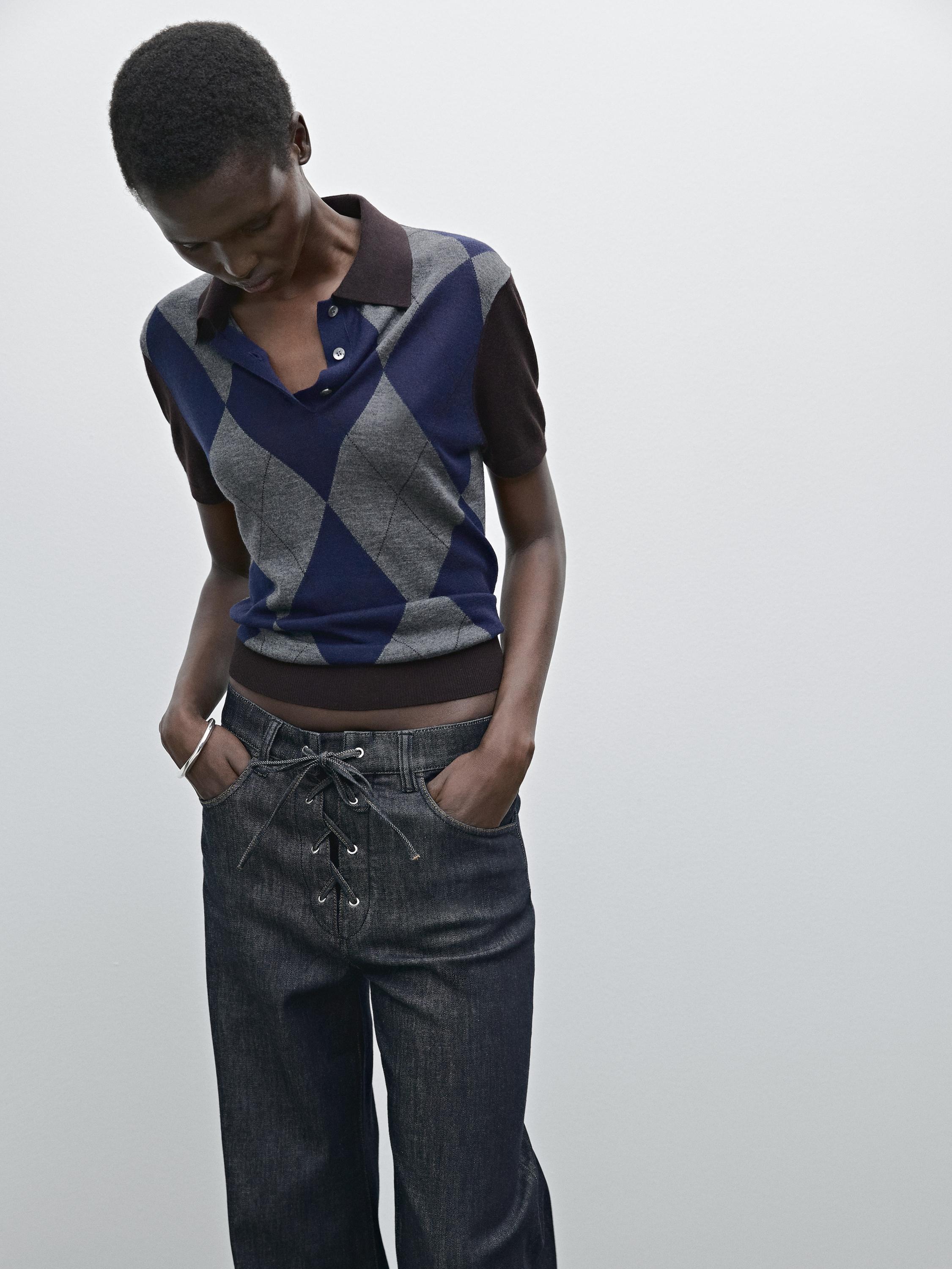 Short sleeve knit sweater in a wool and silk blend