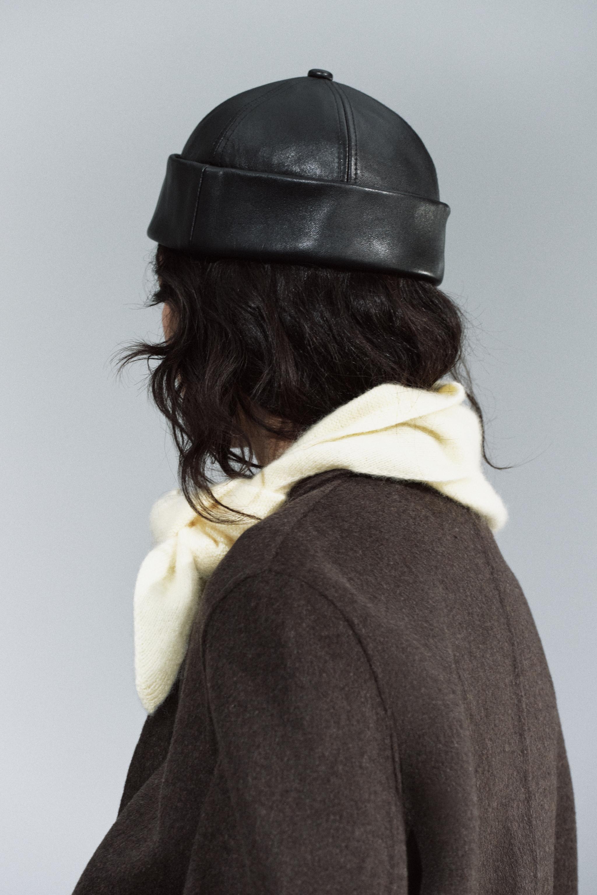 100% LEATHER HAT WITH TURNED-UP HEM