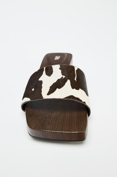 SANDALES IMPRIMÉ ANIMALIER EN CUIR AVEC EFFET FOURRURE - Multicolore de Zara - Image 2
