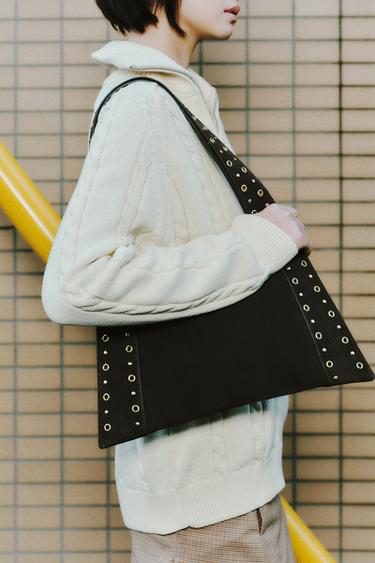 スプリットスエード スタッズショルダーバッグブラウン0Zaraのスプリットスエード スタッズショルダーバッグ - ブラウン - 画像 0