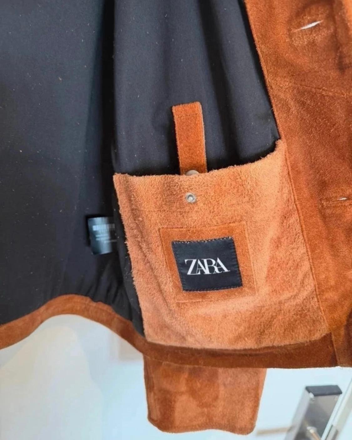 LEATHER JACKET WITH POCKETS - Image 3