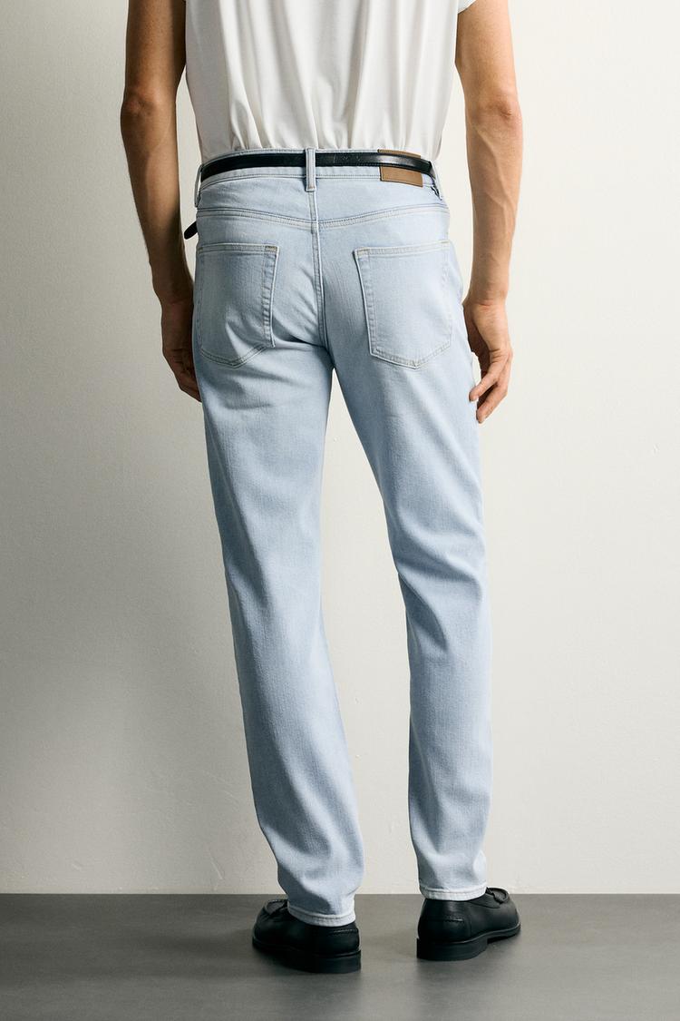 JEANS SLIM BÁSICO 3