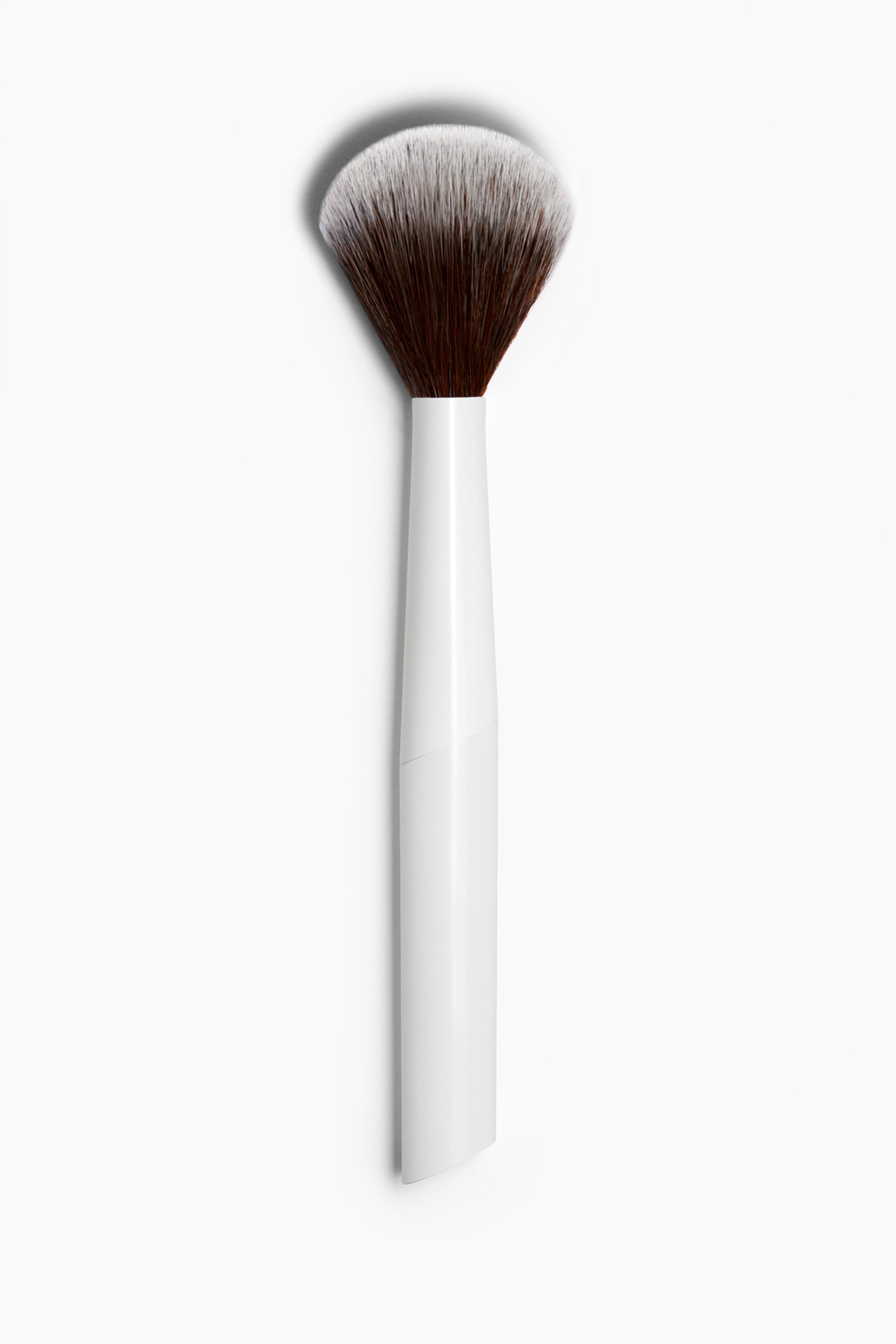 FACE BRUSH #1