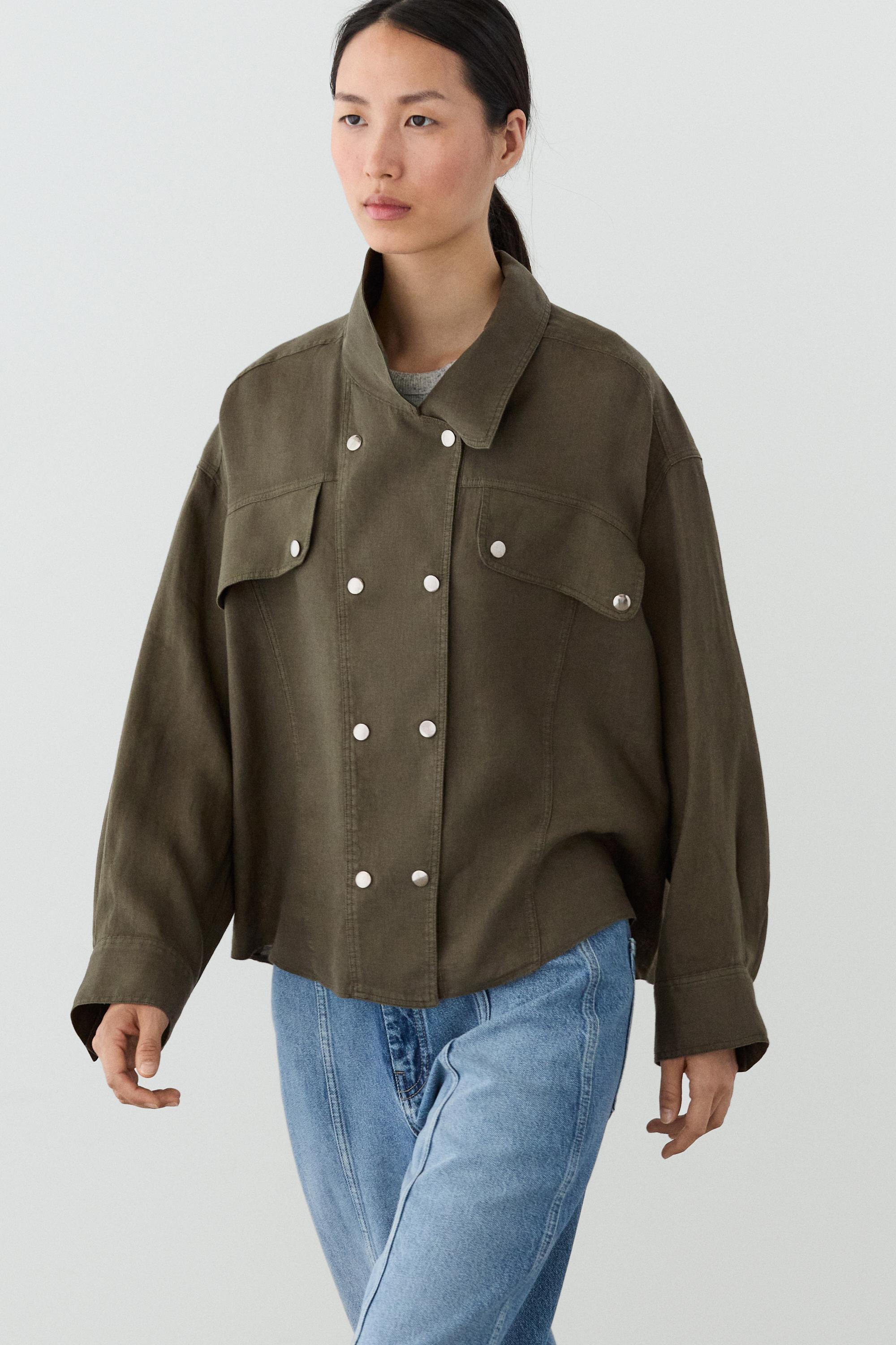 100% linen shirt with snap button detail