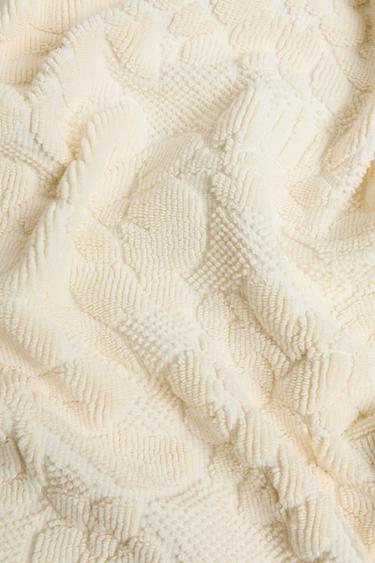 FLORAL JACQUARD BATH MAT - Yellow by Zara