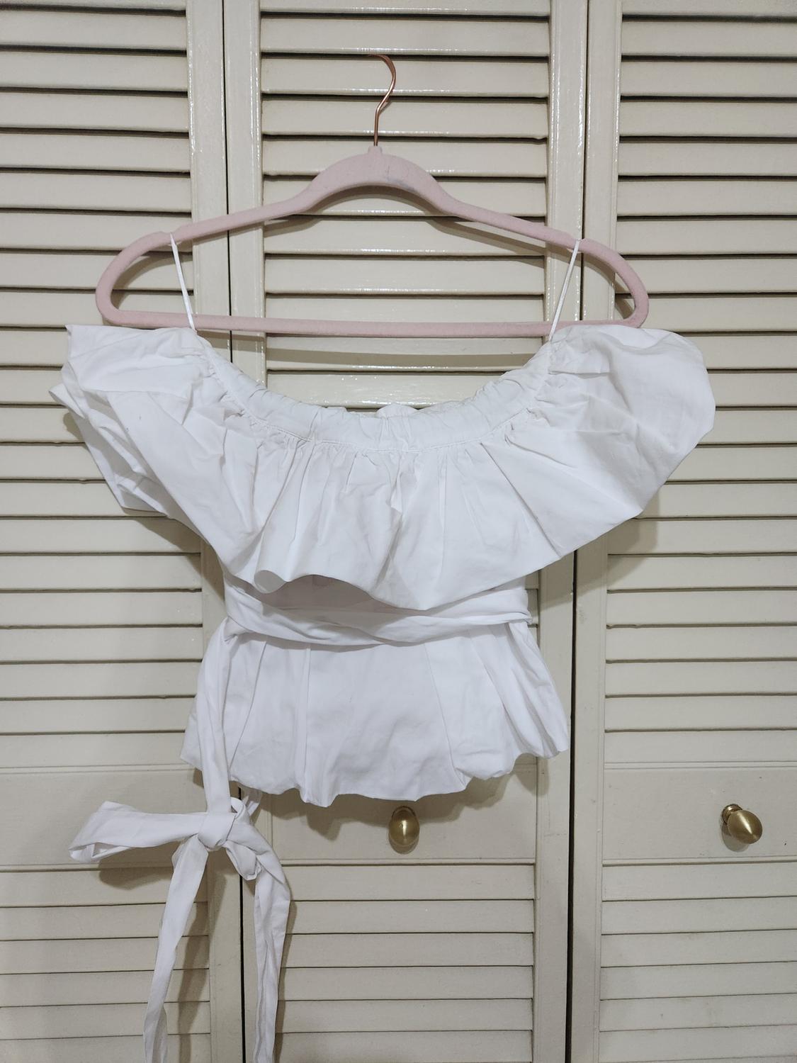 VOLUMINOUS POPLIN TOP