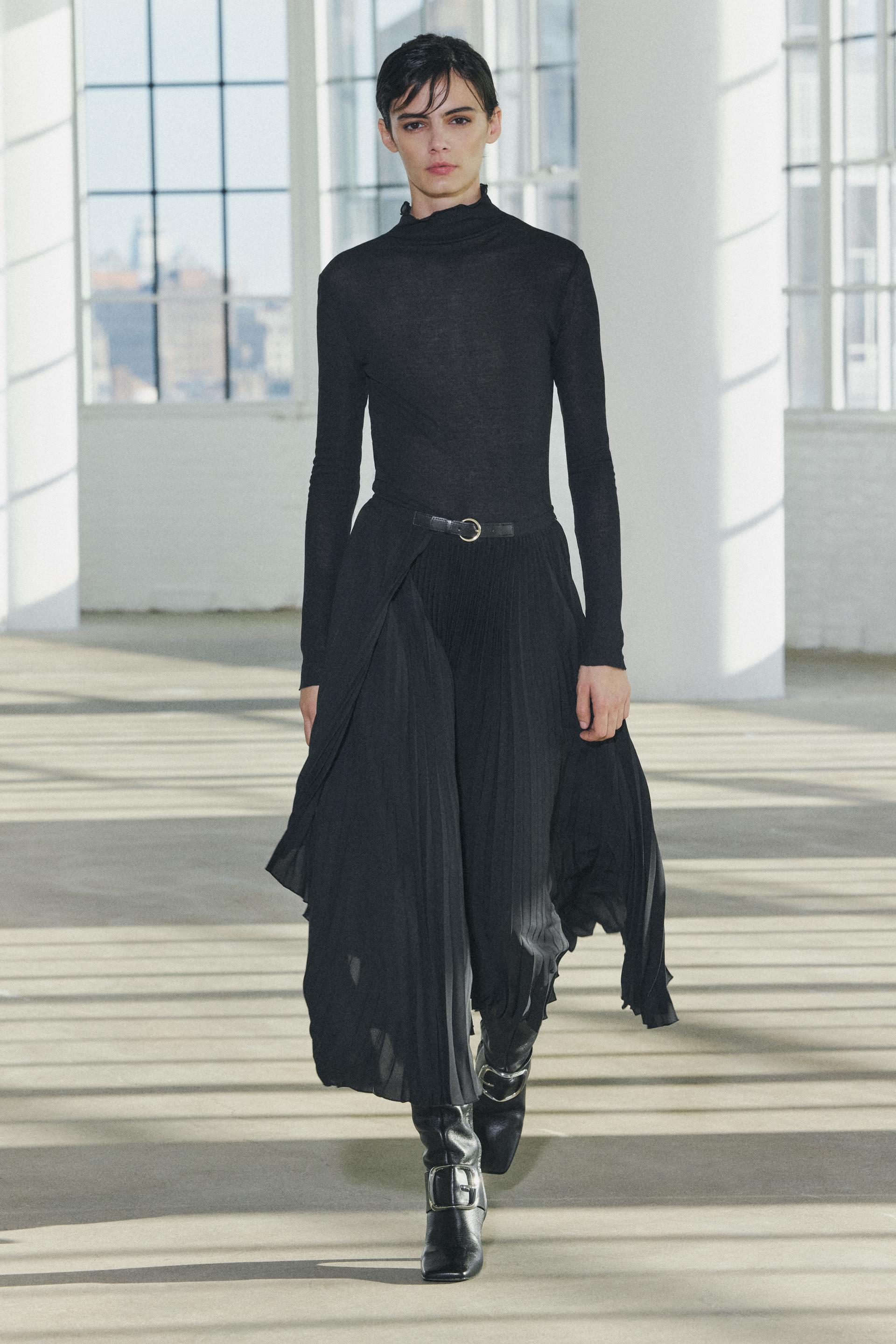 PLEATED SKIRT WITH BELT ZW COLLECTION