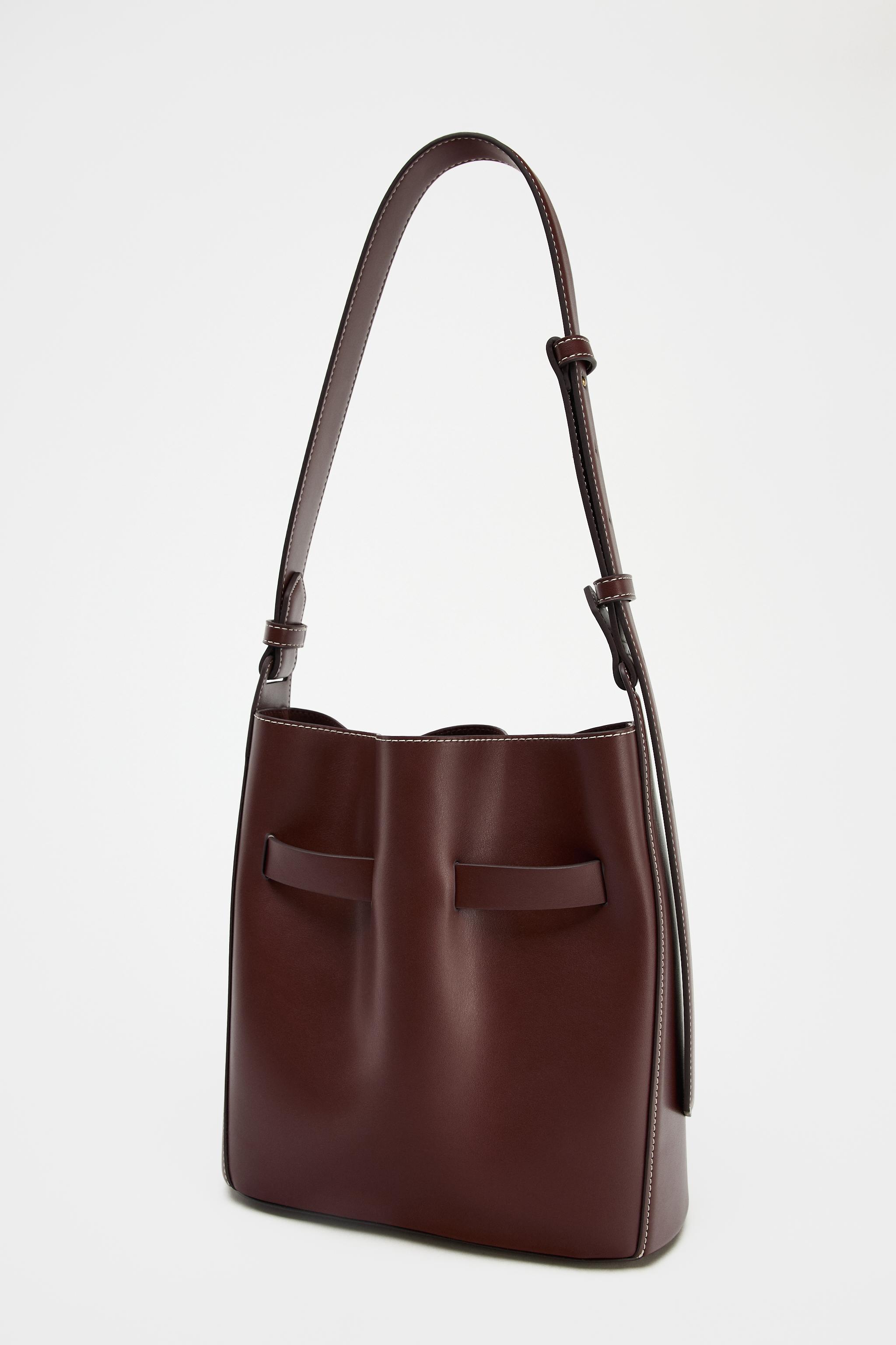 スペイン発送 ZARA 結び目のステッチヌードバッグ 今季新作！ ノットステッチドローストリングバッグ - ボルドー | ZARA Japan