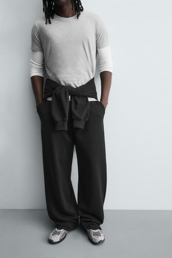 PANTALON DE JOGGING COUPE DÉCONTRACTÉE BASIQUE - Noir de Zara - Image 4