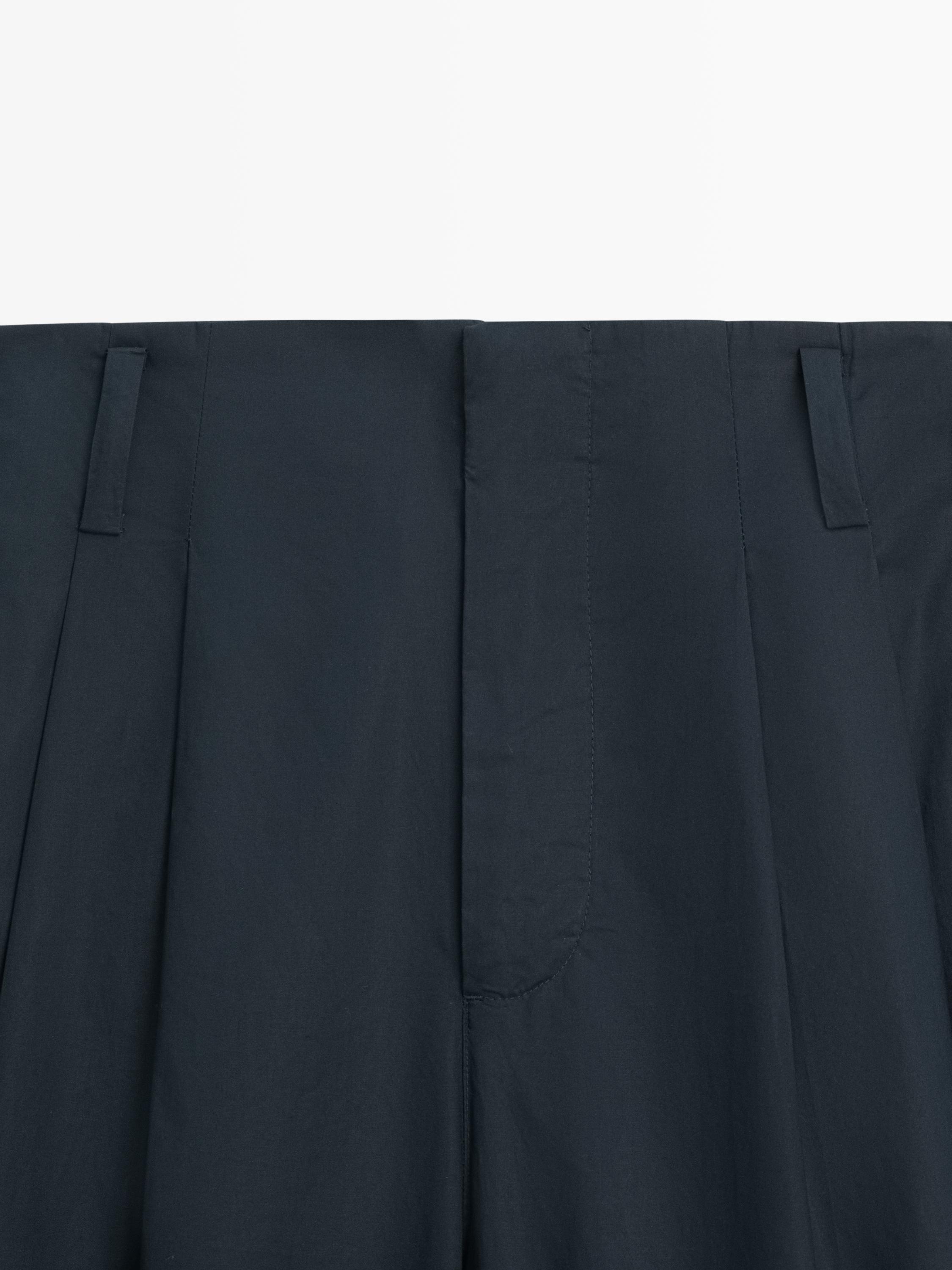 Darted cotton barrel fit trousers
