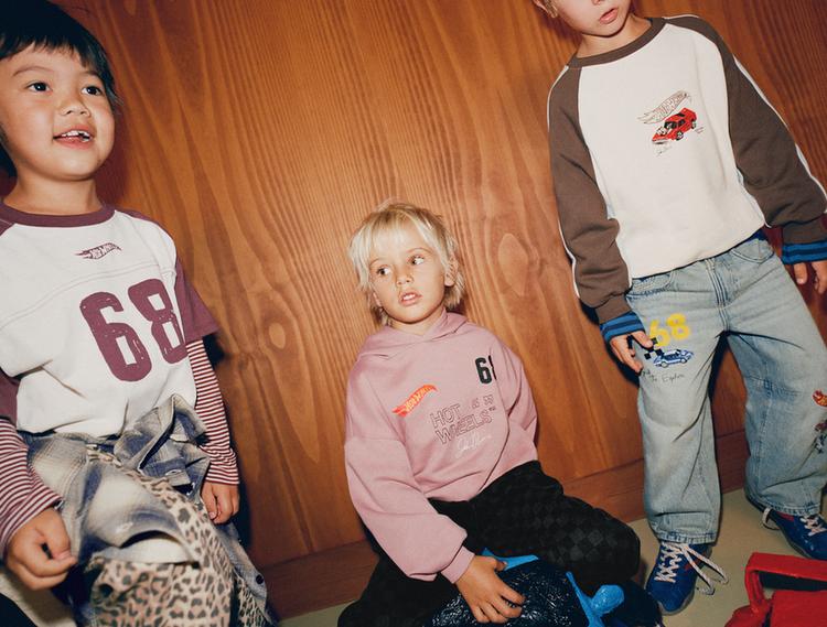 CAMISETA ESTAMPADO HOT WHEELS MATTEL ©