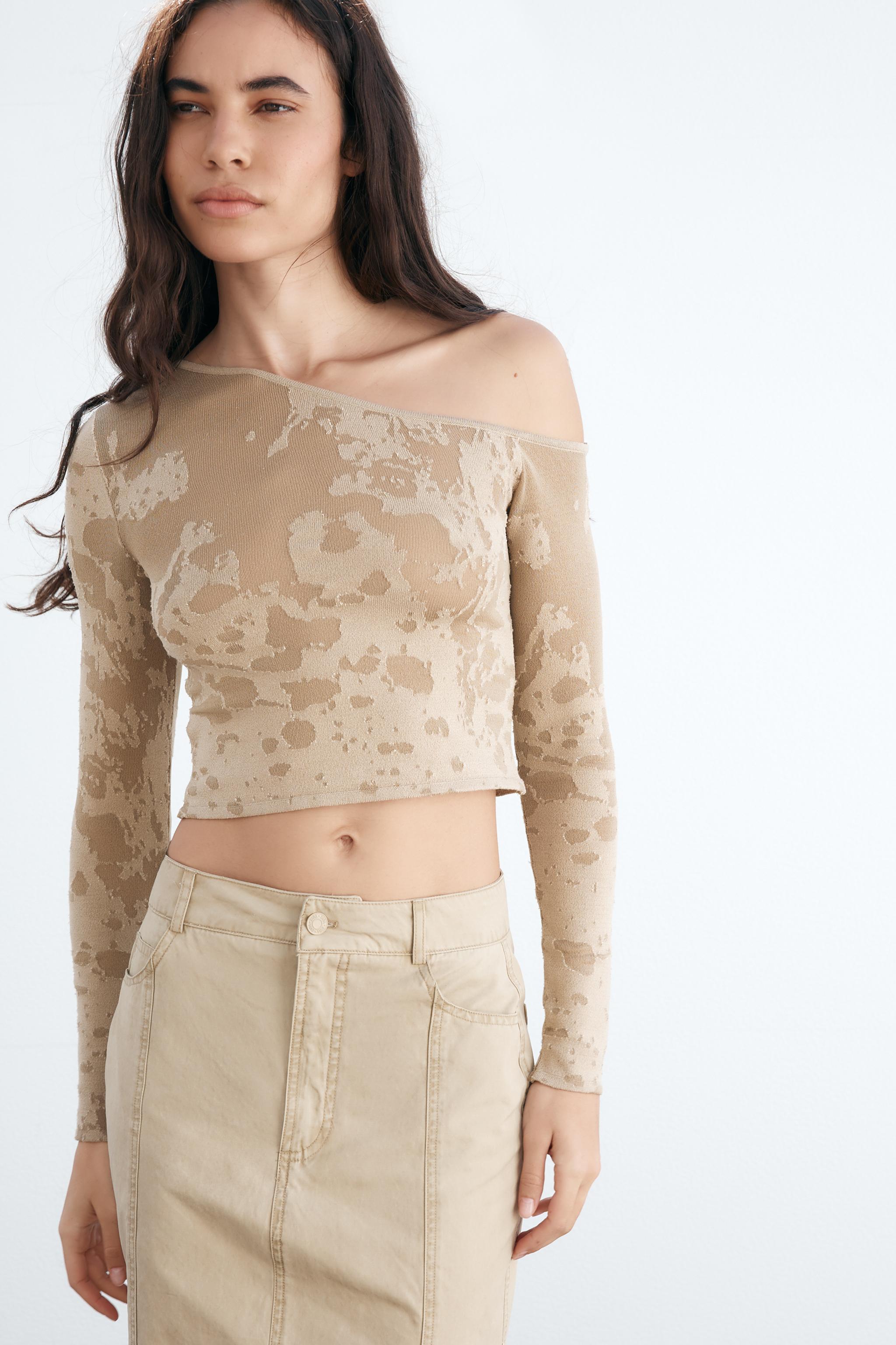 ZARA Womens Ribbed Crop Top Size L (Beige 2) in Vadodara at best price by  Bhumika Collection - Justdial