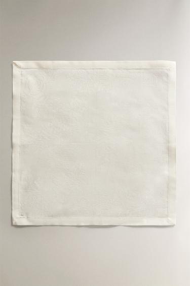 SET OF JACQUARD NAPKINS WITH ROSES (SET OF 2) - White by Zara - Image 1