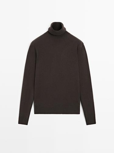Pull à col roulé en laine mélangée - Marron foncé de Zara