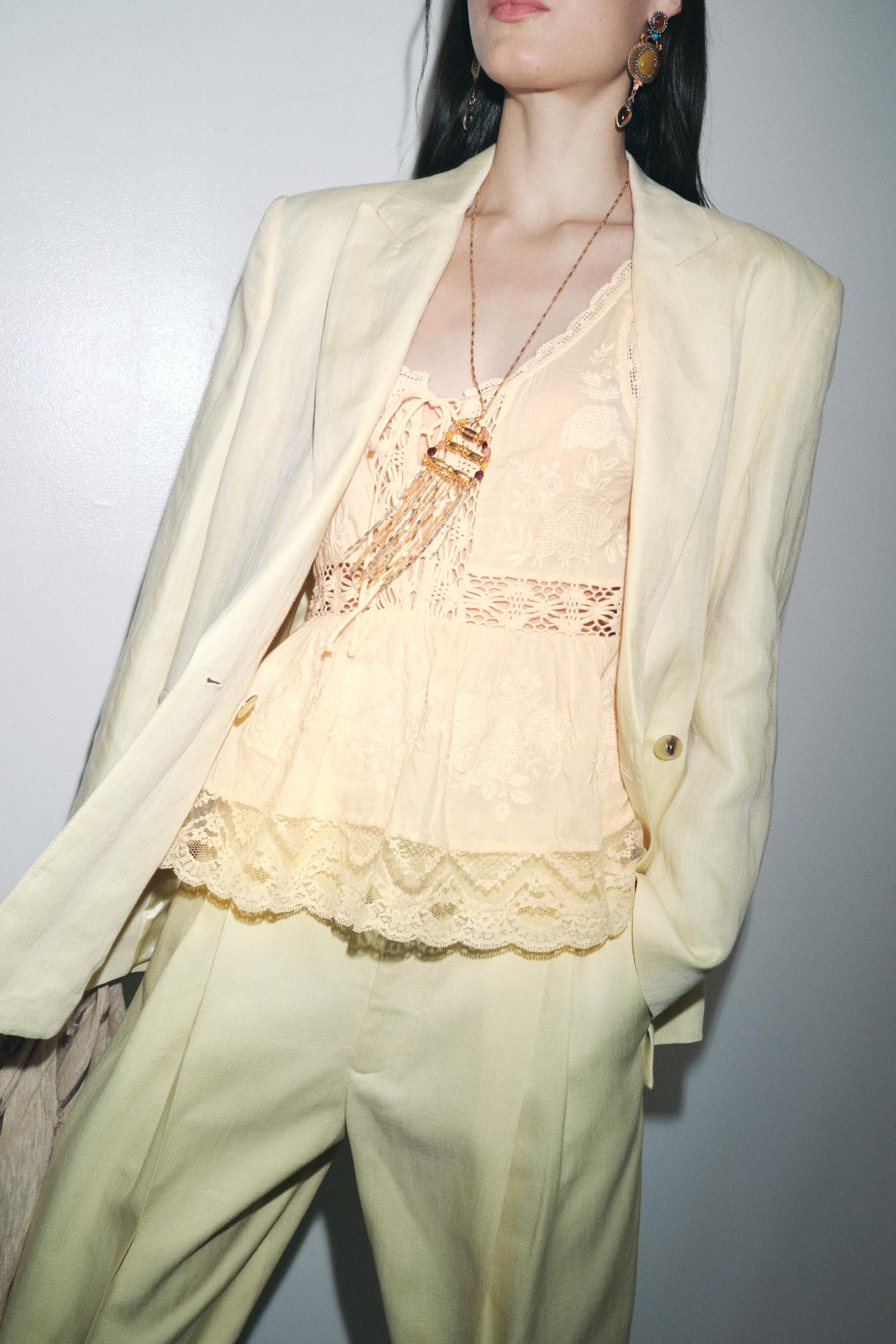 TOP ROMANTIQUE BRODÉ ZW COLLECTION