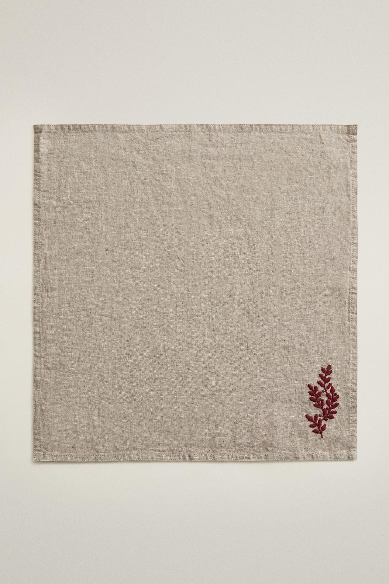 CHRISTMAS EMBROIDERED LINEN NAPKINS (PACK OF 2) — Red