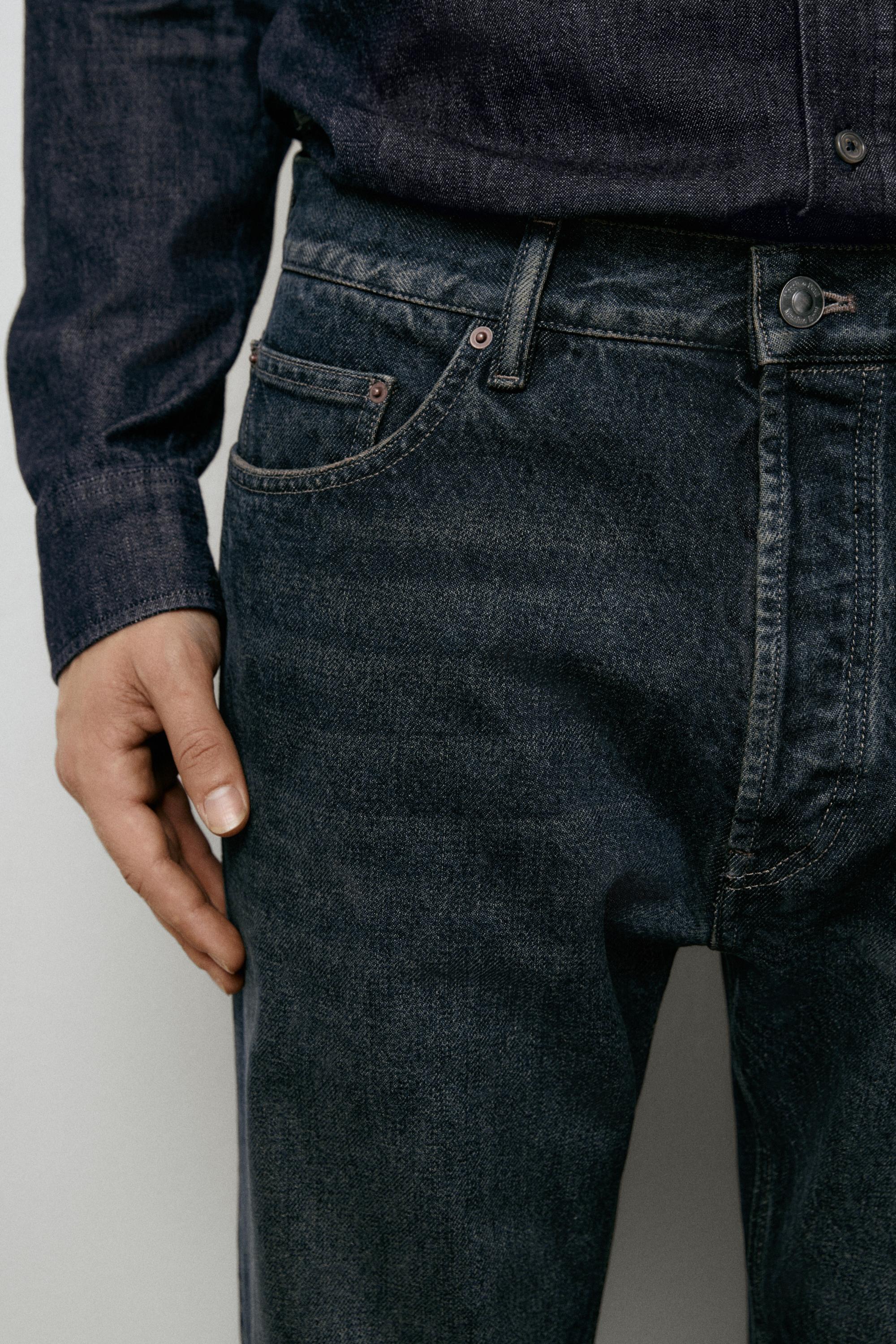 Straight-leg jeans