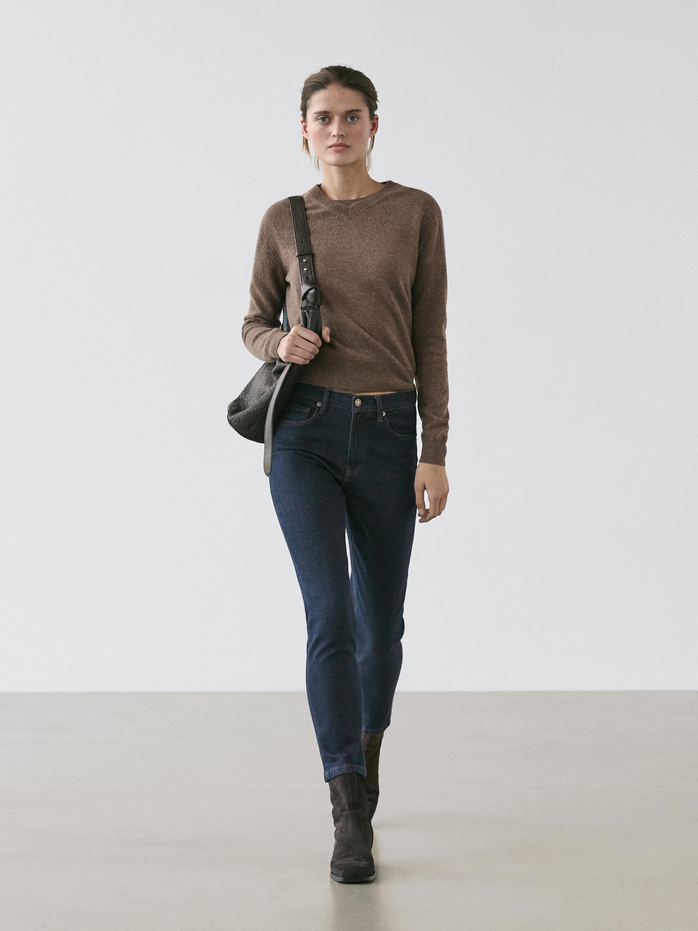 Mid-rise cropped slim fit jeans