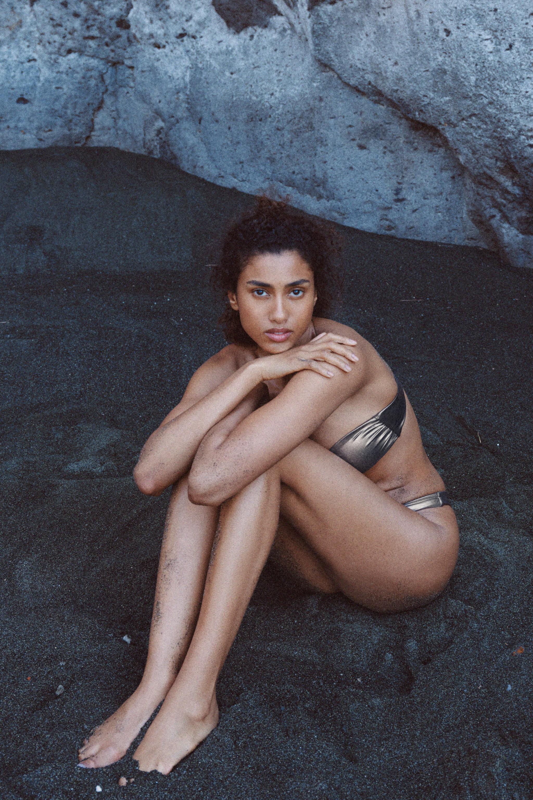 HAUT DE BIKINI BANDEAU MÉTALLISÉ