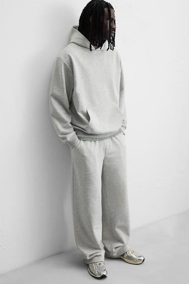 БАЗОВЫЕ ДЖОГГЕРЫ WIDE FIT — СЕРЫЙ С МЕЛАНЖЕВЫМ ЭФФЕКТОМ от Zara