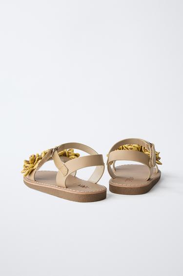 SANDALES FLEURS - Marron sable de Zara - Image 4