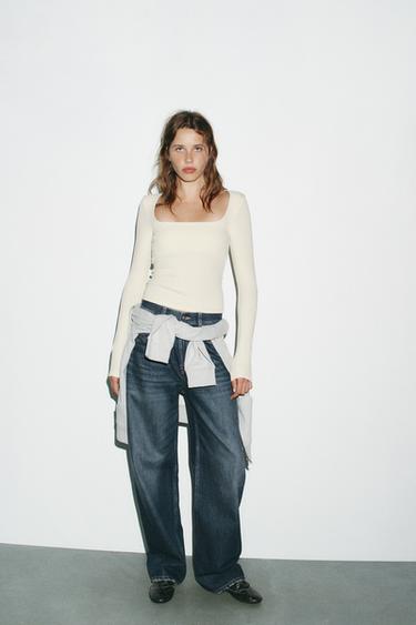 Zara REBRASTA MAJICA SA ČETVRTASTIM IZREZOM – Ekru