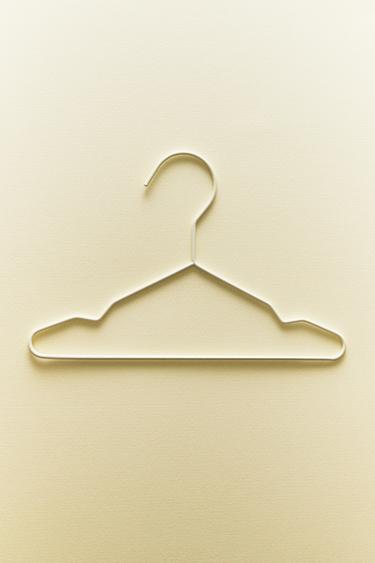PACK OF RUBBERISED BABY HANGERS (PACK OF 6) - Oyster-white by Zara