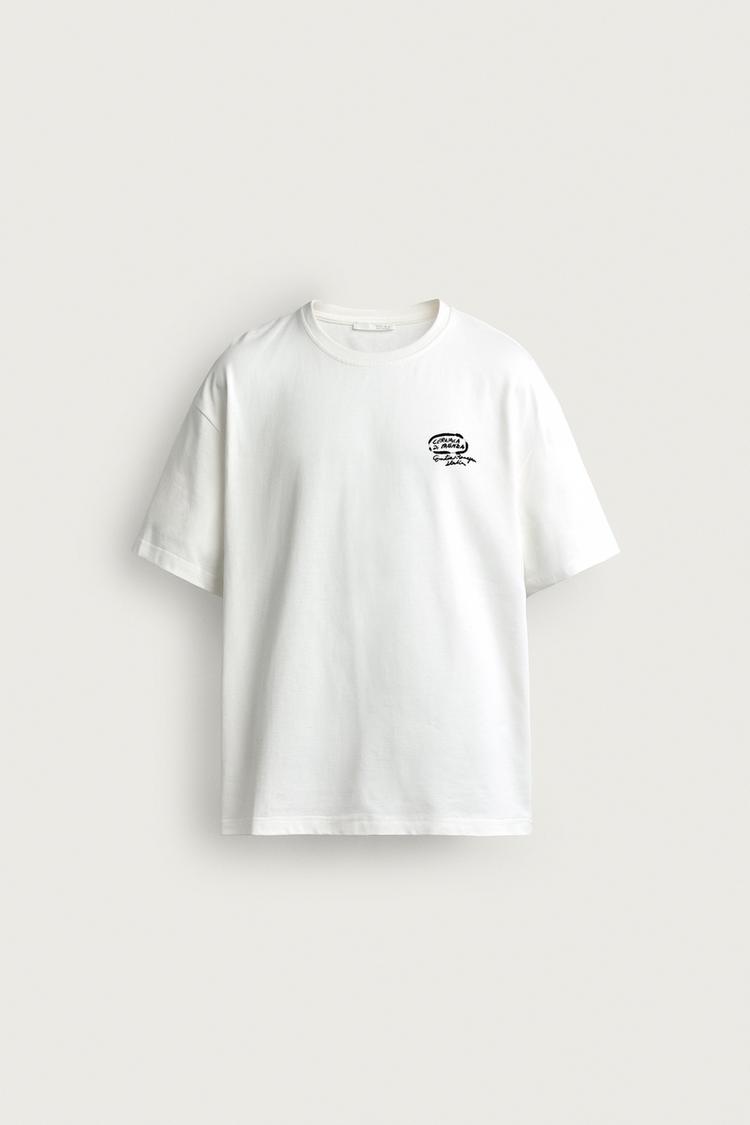 Camiseta relaxed fit estampados ceramica