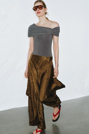 Zara ASYMMETRIC RUCHED BODYSUIT - Mink