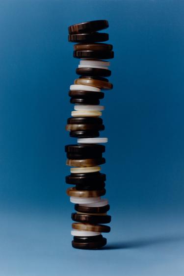 SAMARRETA DE PUNT RENTADA - Negre de Zara