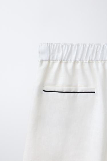 PANTALON À JAMBES LARGES ONDULÉ - Écru de Zara - Image 3