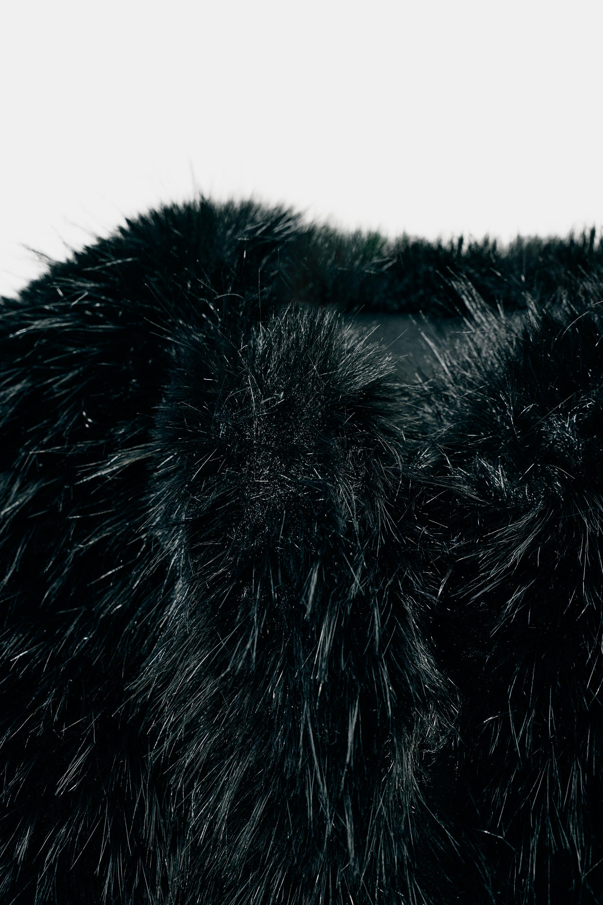 ZW COLLECTION ショートフェイクファーコート - ブラック | ZARA Japan