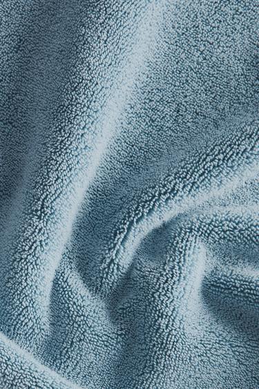 SERVIETTE DE BAIN EXTRA-DOUCE DOUBLE FRISE - Bleu clair de Zara - Image 4