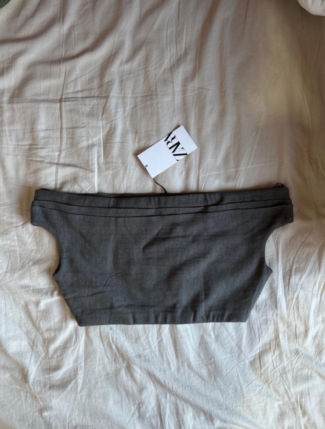 OFF-THE-SHOULDER CROP TOP - Image 2