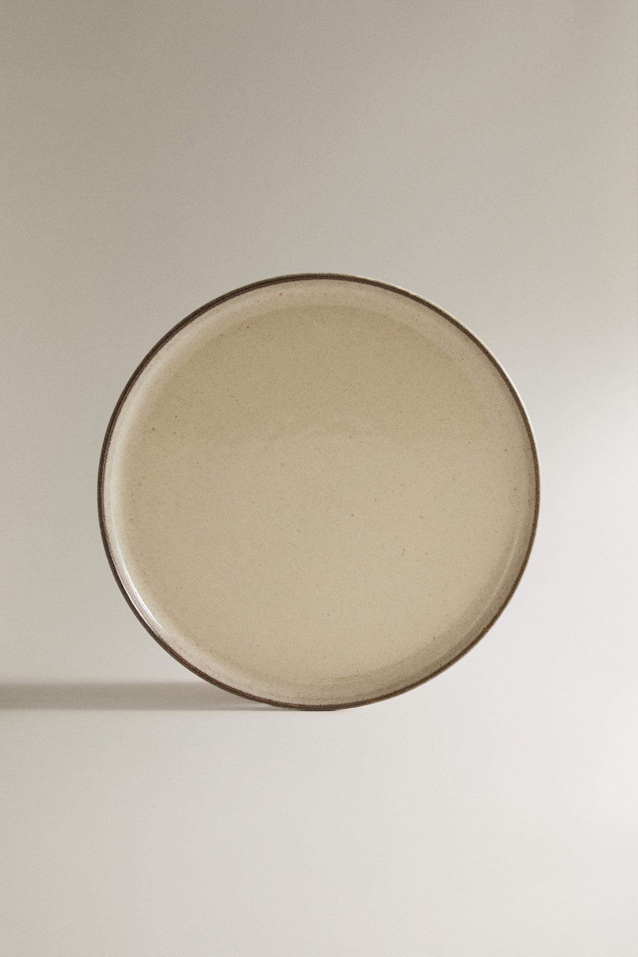 STONEWARE DINNER PLATE
