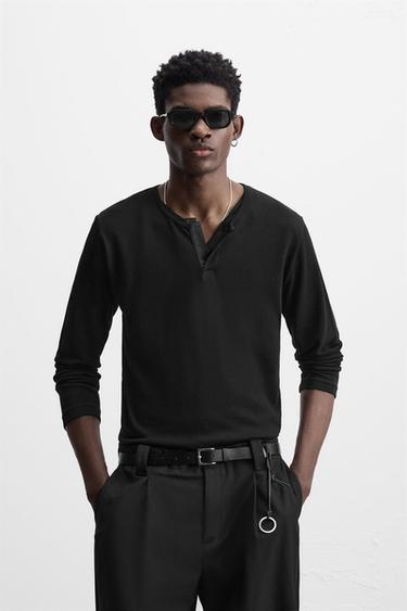SEMI-SHEER T-SHIRT WITH OPEN NECK - Black by Zara