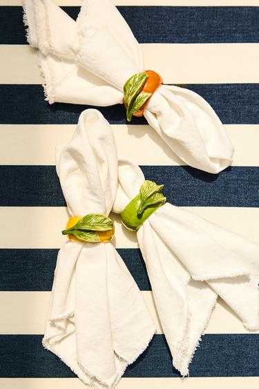 PACK OF FRUIT PORCELAIN NAPKIN RINGS (PACK OF 4) - Yellow by Zara - Image 5