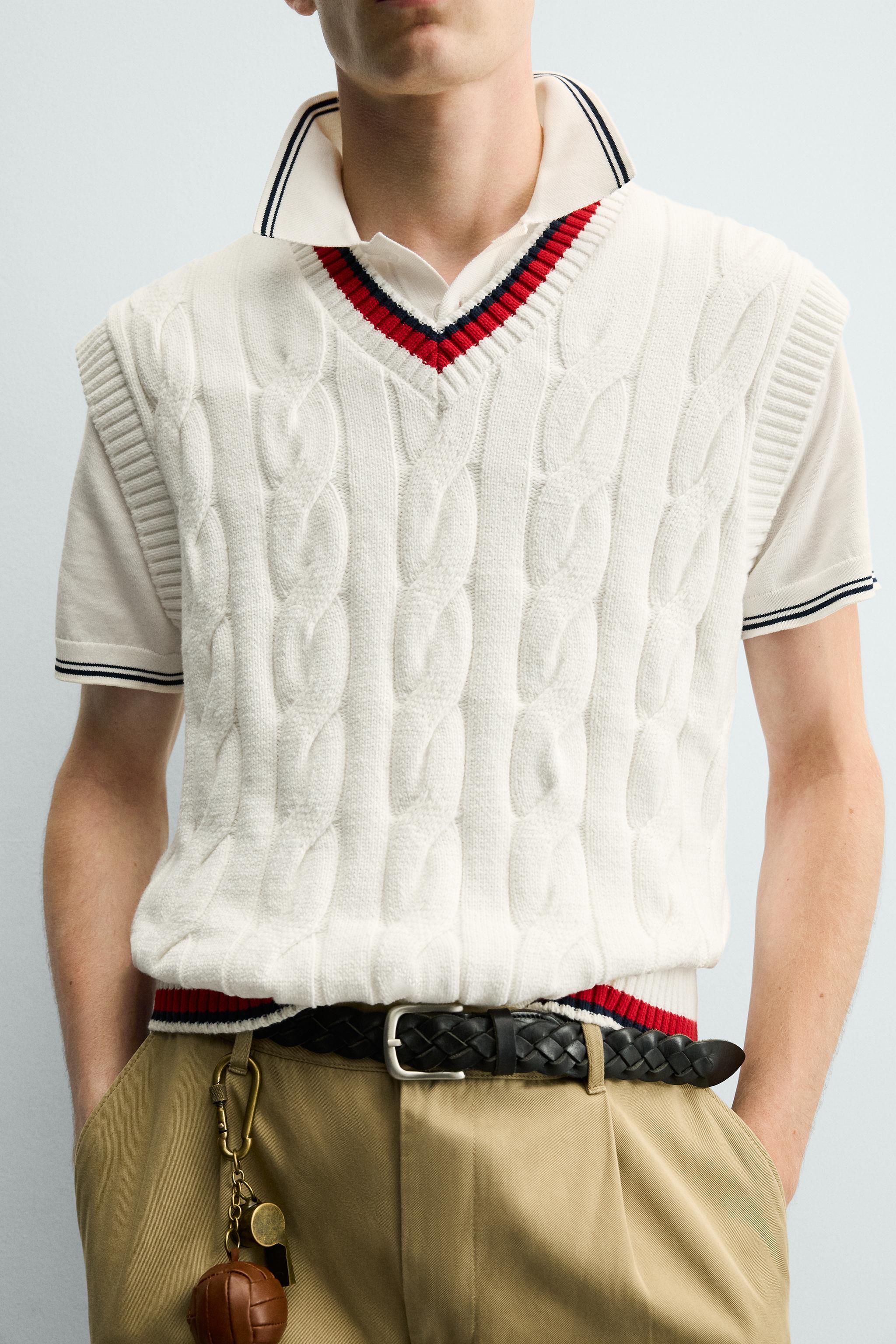 CONTRAST CABLE KNIT VEST