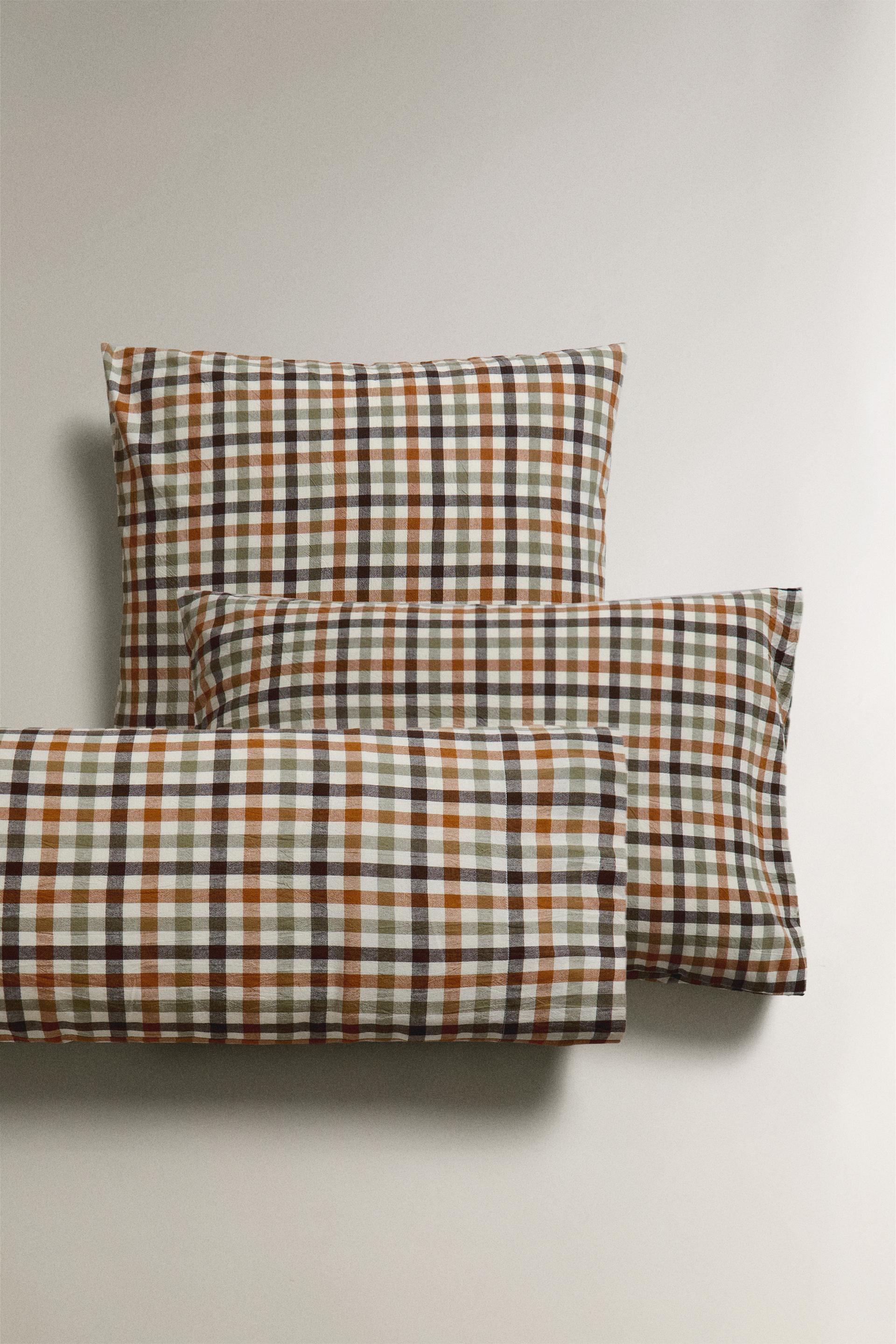 GINGHAM PILLOWCASE