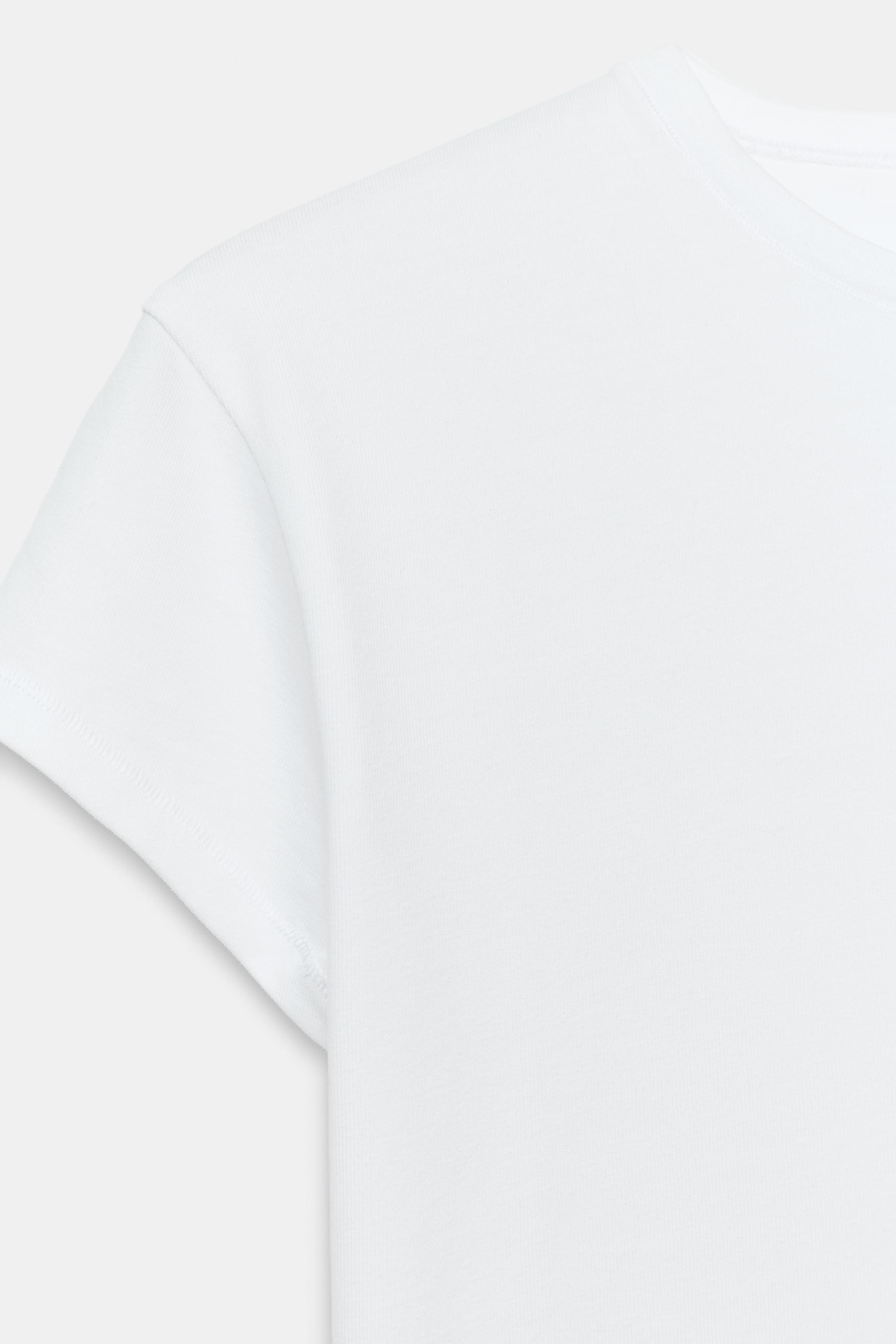 T-SHIRT MOULANT MANCHES COURTES