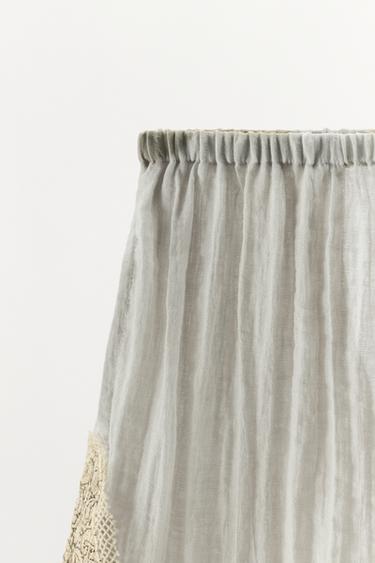 SHORT EN DENTELLE BRODÉE - Verdâtre de Zara - Image 5
