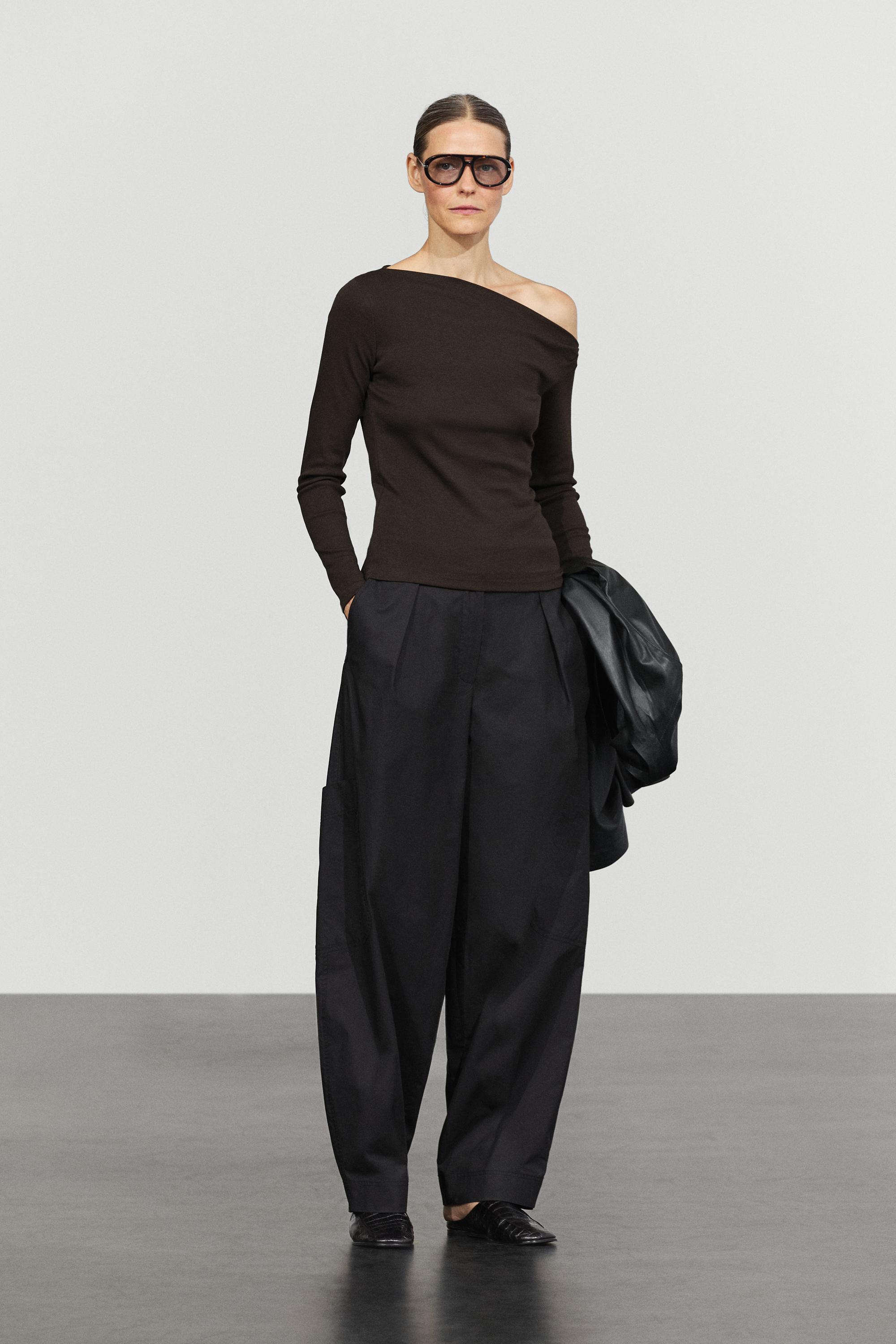 Draped shoulder detail T-shirt