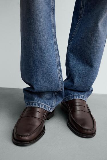 MOCASSINS EN CUIR À MASQUE - Marron de Zara - Image 2