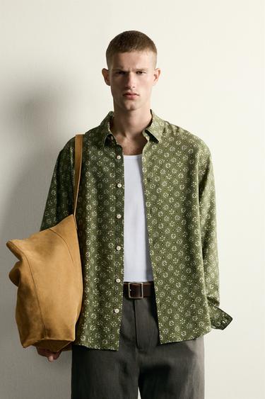 CAMISA FLUIDA AMB ESTAMPAT FLORAL - Verd mitjà de Zara