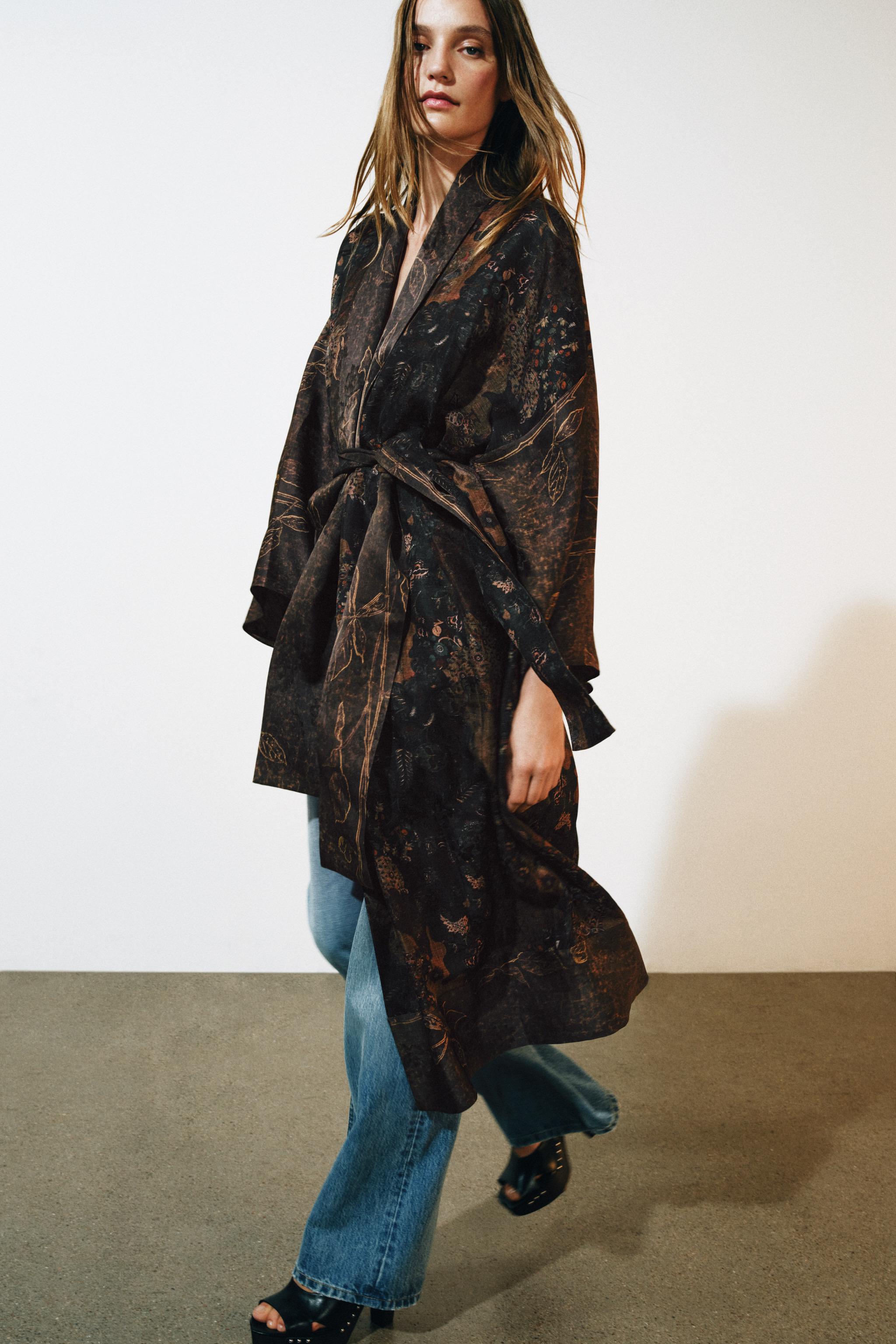 LINEN BLEND JACQUARD LONG KIMONO — Brown