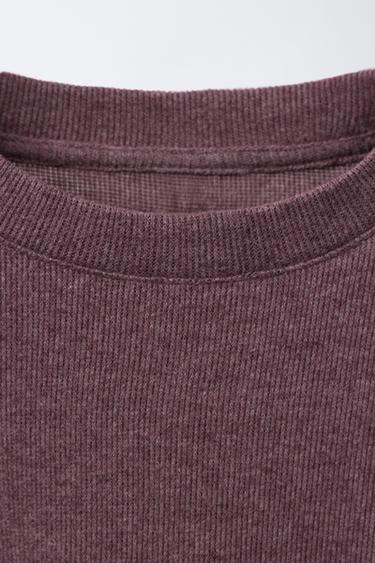 T-SHIRT SOFT TOUCH - Aubergine de Zara - Image 2